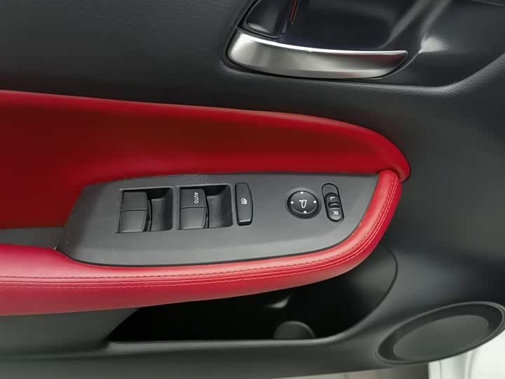 Honda Life 2021 2021款 1.5L CVT SPO-SS灵动版