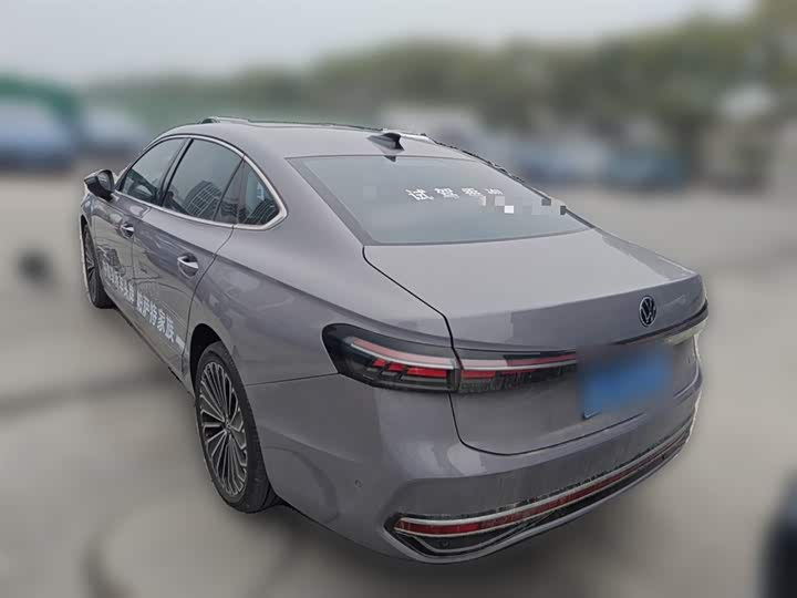 Volkswagen Passat 2025 2025款 Pro 380TSI 龙尊版