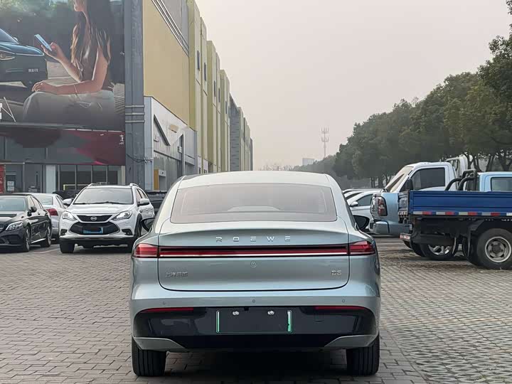 Roewe D6 2025 2025款 520km 智享版