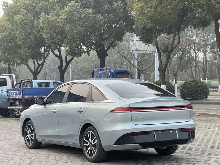 Roewe D6 2025 2025款 520km 智享版