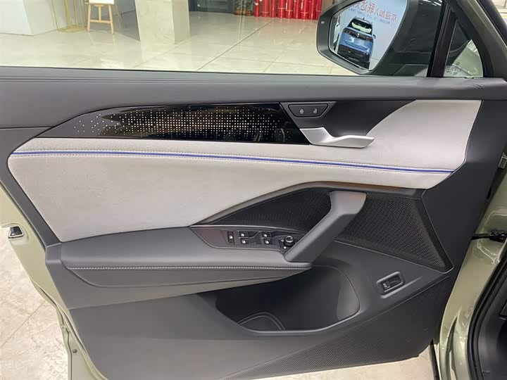 Volkswagen Tayron 2025 2025款 探岳L 380TSI 四驱豪华Easy包