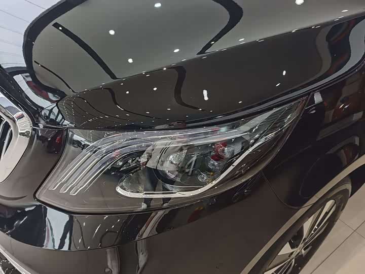 Mercedes-Benz Vito 2024 2024款 2.0T 精英版 7座