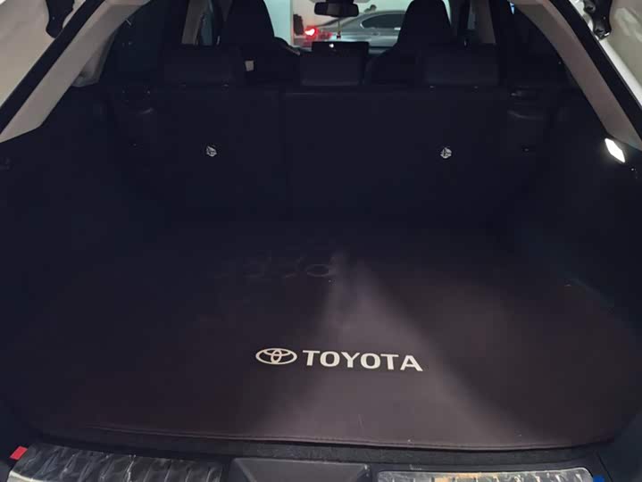 Toyota Harrier 2023 2023款 双擎 2.5L CVT四驱尊享版