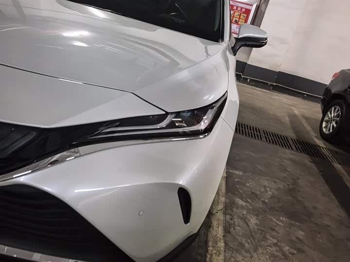 Toyota Harrier 2023 2023款 双擎 2.5L CVT四驱尊享版