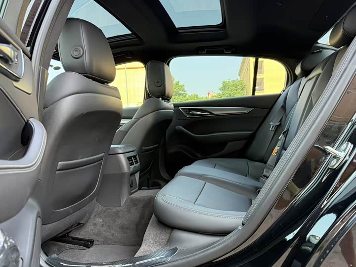 Cadillac CT5 2025 2025款 28T 城市运动版