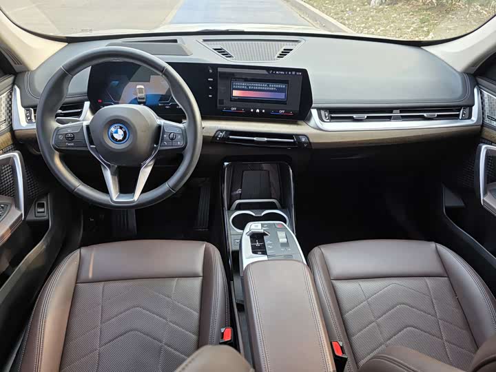 BMW iX1 2023 2023款 xDrive30L X设计套装