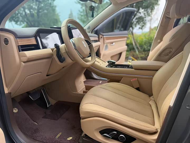 Aito M7 2024 2024款 1.5T 后驱Plus版 6座