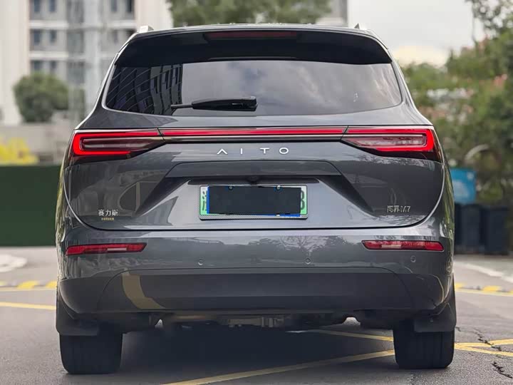 Aito M7 2024 2024款 1.5T 后驱Plus版 6座