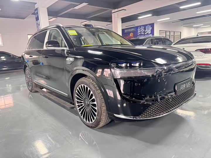 Aito M9 2025 2025款 纯电 Ultra版 100kWh 6座版