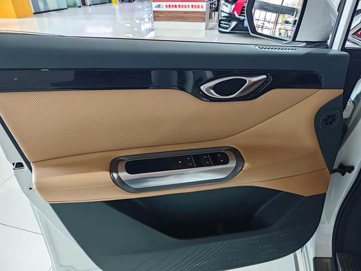 GAC Trumpchi E8 2024 2024款 荣耀系列 2.0L 荣耀版