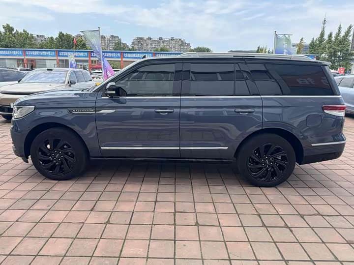 Lincoln Navigator 2022 2022款 3.5T 尊耀版