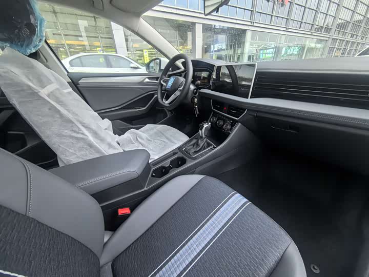 Volkswagen Sagitar L 2025 2025款 200TSI DSG飞越版