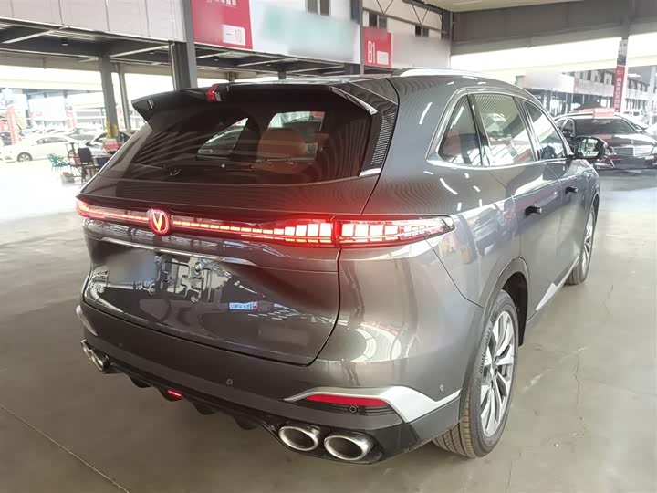 Changan CS75 Plus 2025 2025款 第四代 UItra 2.0T 新蓝鲸 智慧智擎型