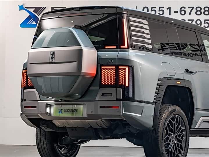 BYD Yangwang U8 2023 2023款 豪华版