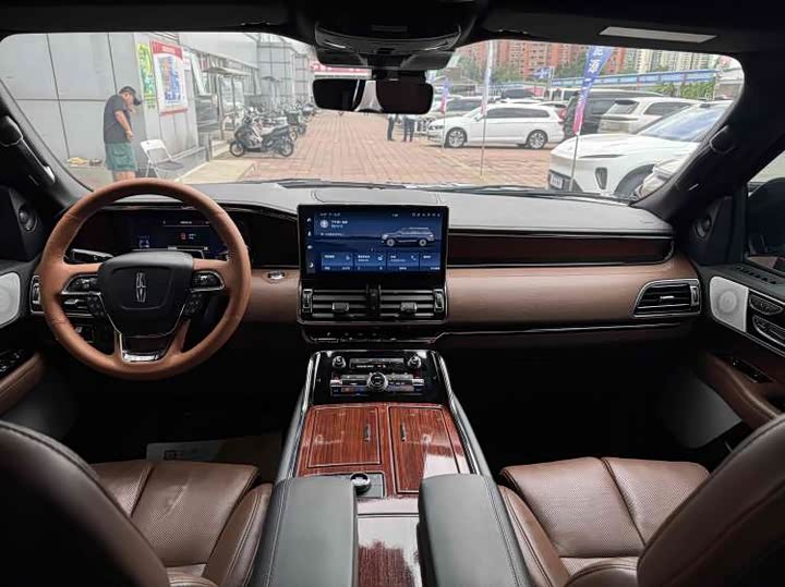 Lincoln Navigator 2022 2022款 3.5T 尊耀版