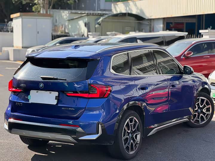 BMW iX1 2025 2025款 xDrive30L X设计套装