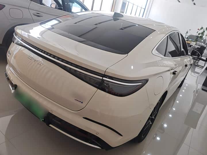 BYD Seal 07 DM-i Hybrid 2025 2025款 智驾版 DM-i 1.5L 125km 尊贵型