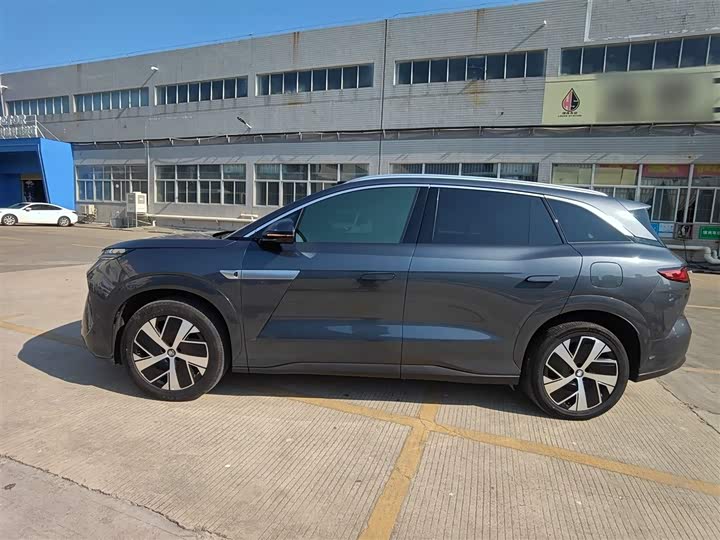 BYD Tang L 2025 2025款 EV 670KM激光雷达旗舰型