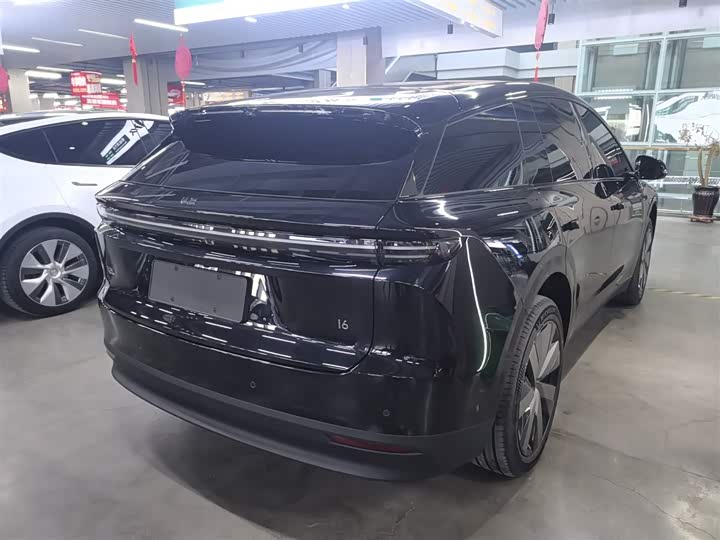 LiXiang i6 2025 2025款 四驱标准版