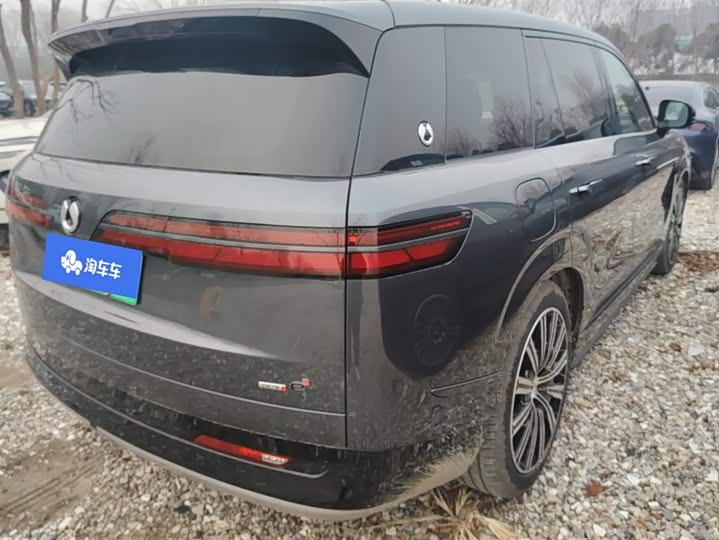 Denza N9 2025 2025款 尊荣型