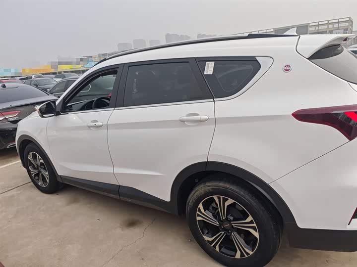 Jetour X70S 2022 2022款 1.5T DCT活力版 5座