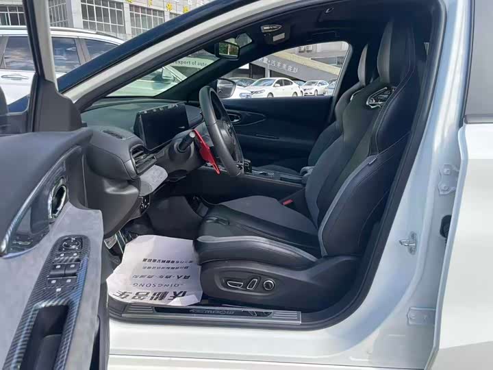 GAC Trumpchi Empow R 2024 2024款 270T DCT 影豹R-Style版