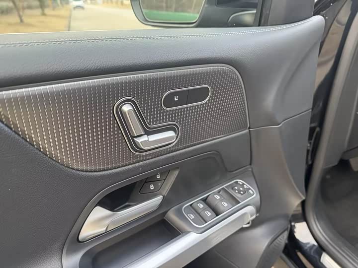 Mercedes-Benz EQB 2024 2024款 EQB 260