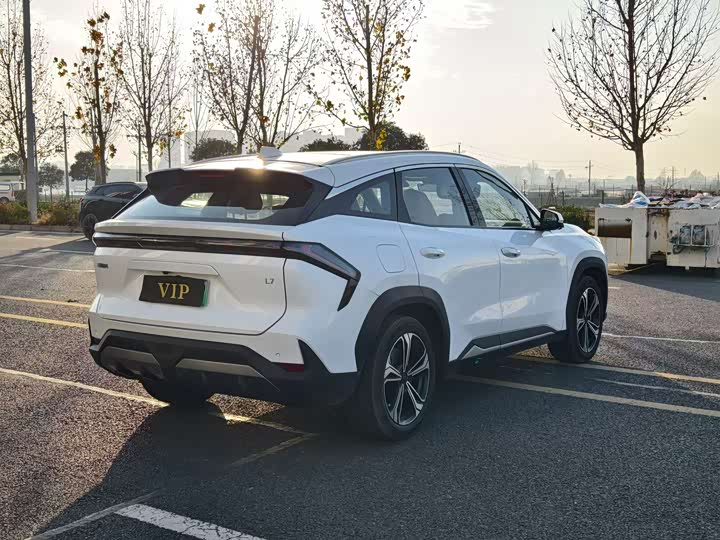 Geely Galaxy L7 2025 2025款 EM-i 115km 探索版