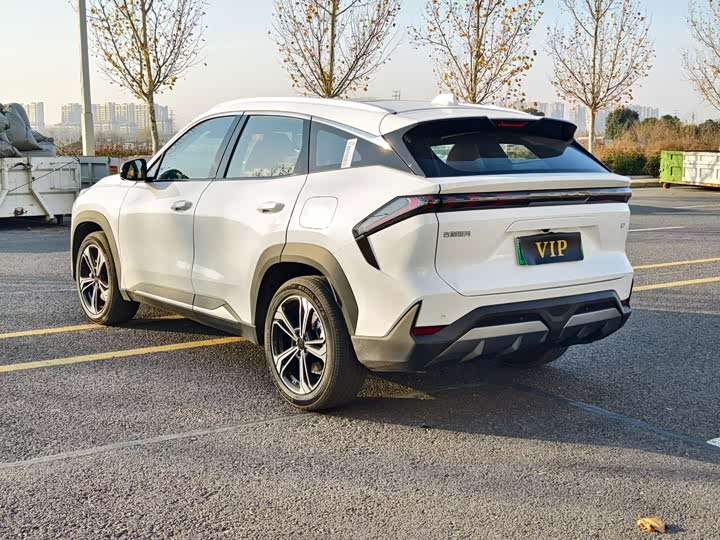 Geely Galaxy L7 2025 2025款 EM-i 115km 探索版