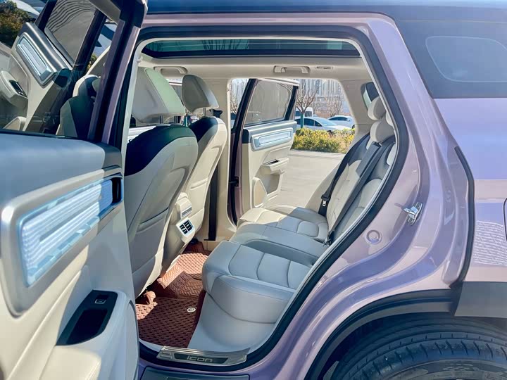 Geely Icon 2023 2023款 1.5TD 主角