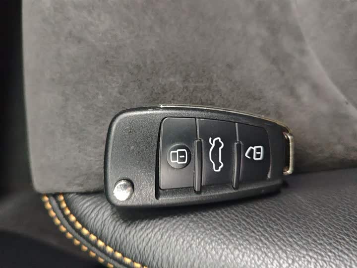 Audi Q2L e-tron 2022 2022款 Q2L e-tron 纯电智享型