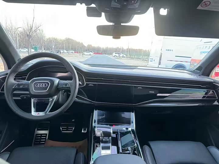 Audi SQ7 2024 2024款 4.0 TFSI 暗夜骑士版