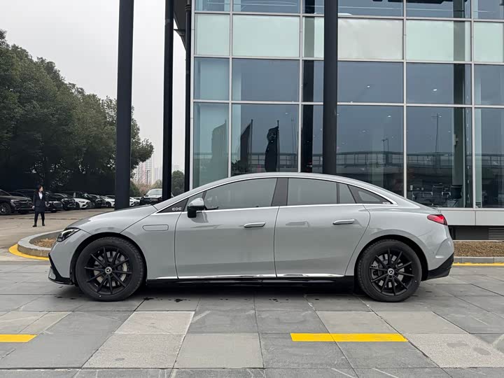 Mercedes-Benz EQE 2022 2022款 350 先锋版