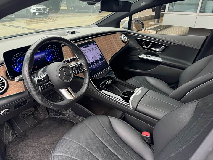 Mercedes-Benz EQE 2022 2022款 350 先锋版