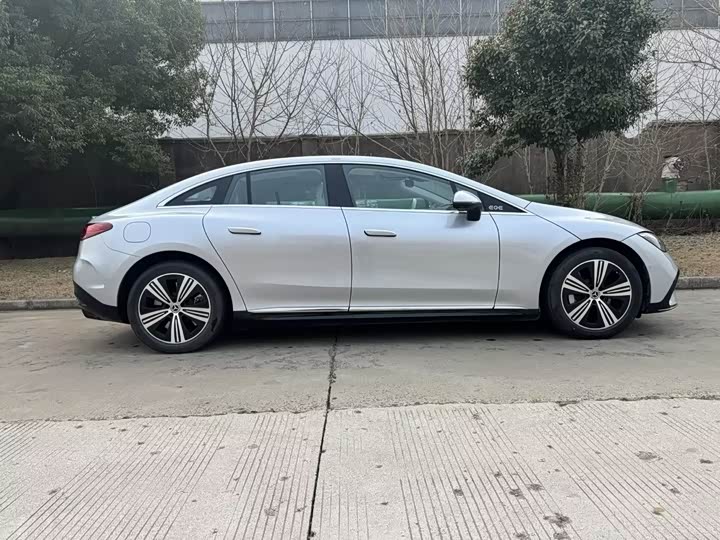 Mercedes-Benz EQE 2022 2022款 350 先锋版