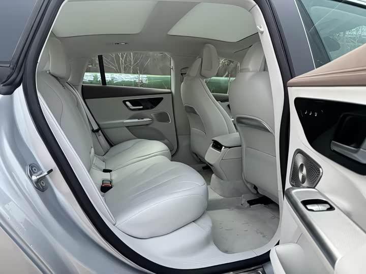 Mercedes-Benz EQE 2022 2022款 350 先锋版