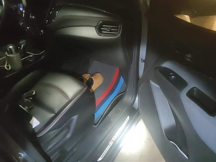 Chevrolet Equinox 2022 2022款 轻混 550T RS 四驱智能拓界版