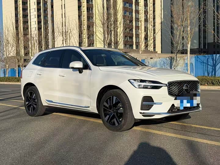 Volvo XC60 2026 2026款 B5 四驱智雅豪华版