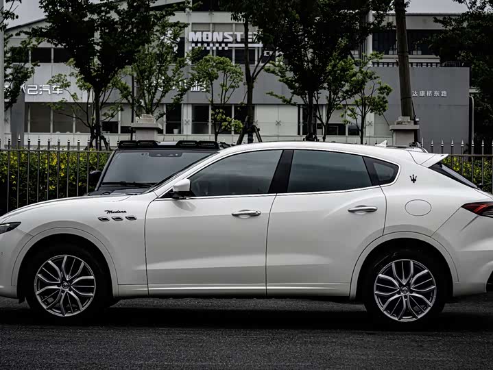 Maserati Levante 2022 2022款 3.0T Modena