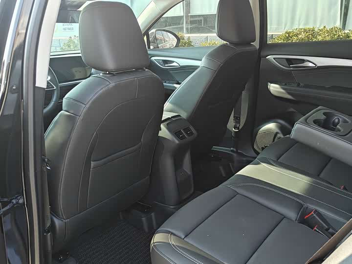 Buick Envision Plus 2025 2025款 昂科威Plus 28T 两驱白金版