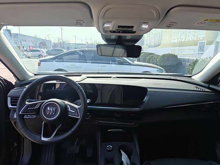 Buick Envision Plus 2025 2025款 昂科威Plus 28T 两驱白金版