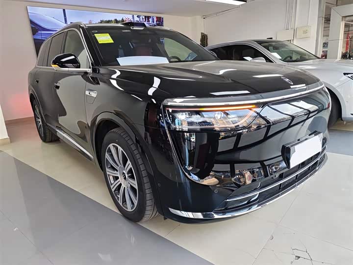 Aito M8 2025 2025款 增程 Max+版 53.4kWh 5座版