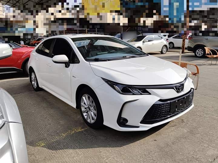 Toyota Corolla 2024 2024款 1.8L 智能电混双擎 精英版
