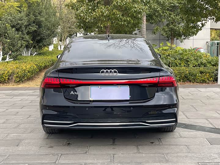 Audi A7L 2024 2024款 45TFSI S-line 筑梦型 流晶套装