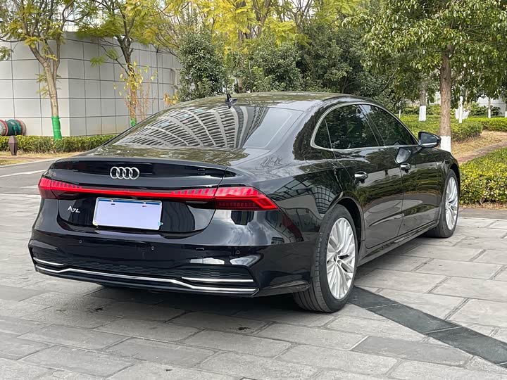 Audi A7L 2024 2024款 45TFSI S-line 筑梦型 流晶套装
