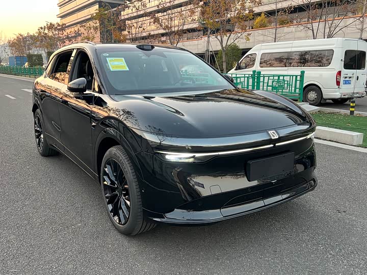 Zeekr 7X 2025 2025款 100kWh 长续航后驱智驾版