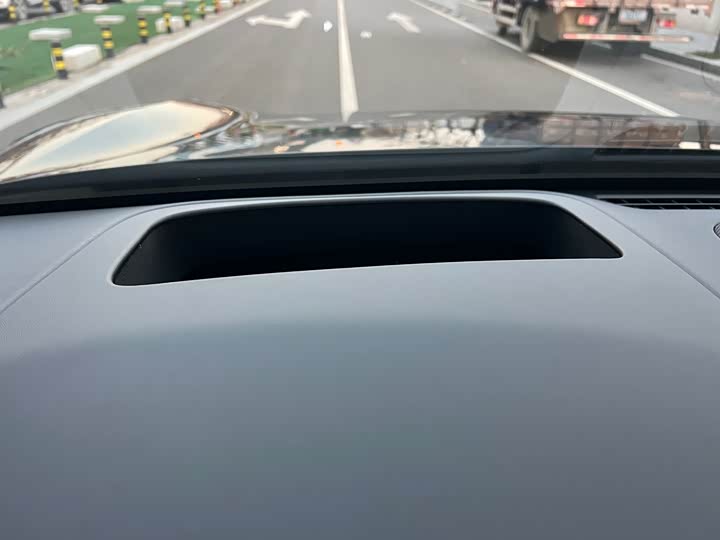 Zeekr 7X 2025 2025款 100kWh 长续航后驱智驾版