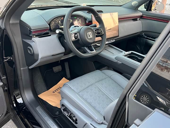 Zeekr 7X 2025 2025款 100kWh 长续航后驱智驾版