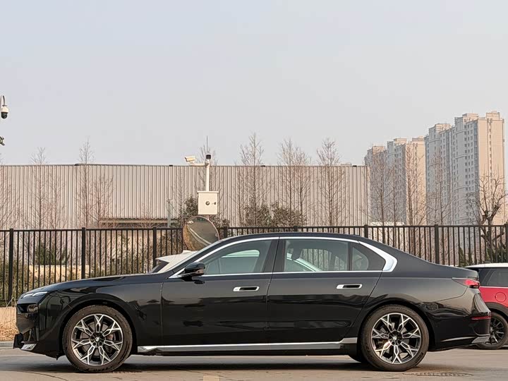 BMW 7 Series 2023 2023款 735Li 豪华套装
