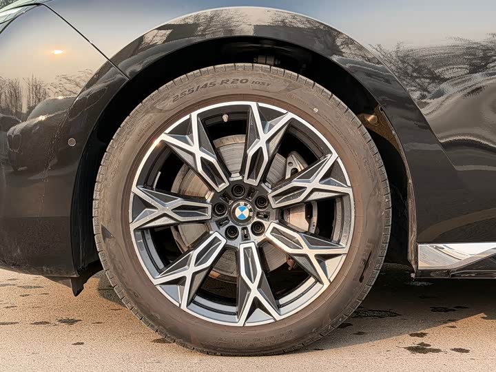 BMW 7 Series 2023 2023款 735Li 豪华套装